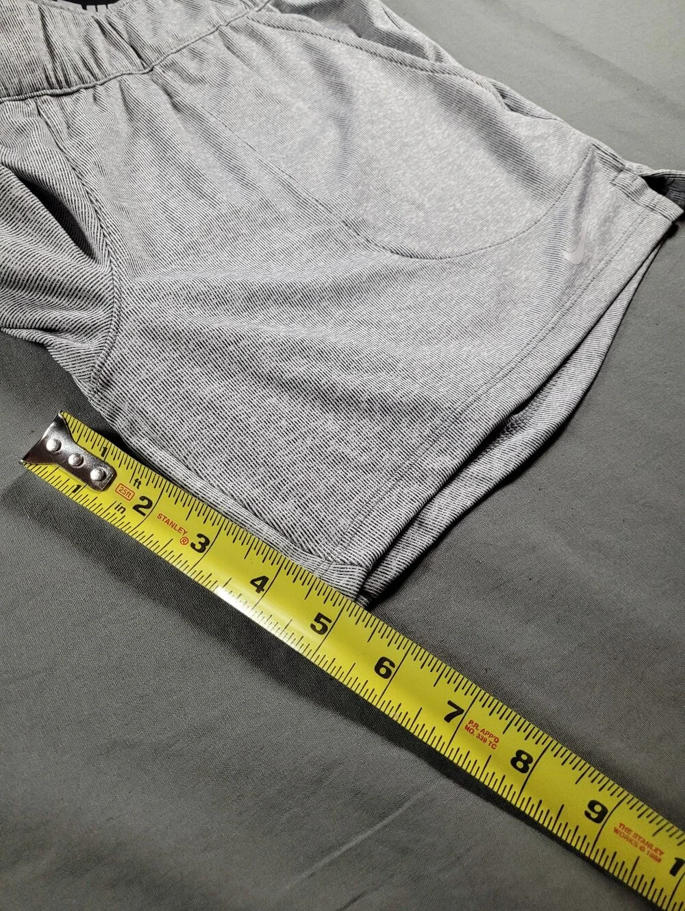Nike Dri-FIT Gray Athletic Running Training Shorts Women's Small 5